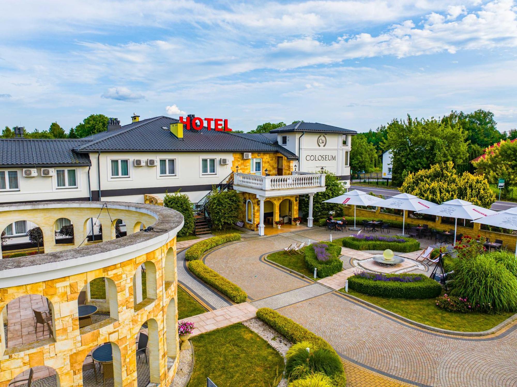 Hotel Coloseum Jarosław Exterior foto