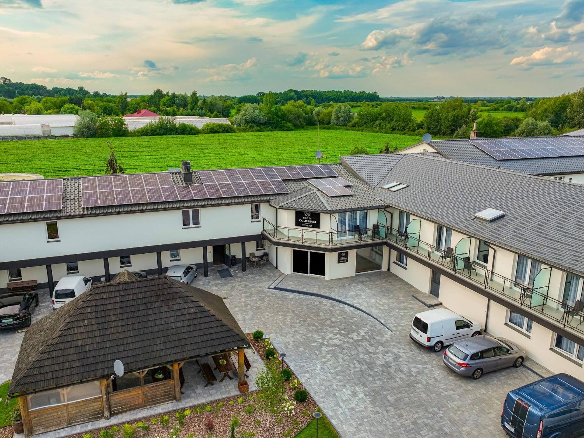 Hotel Coloseum Jarosław Exterior foto